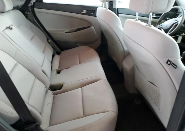 Hyundai Tucson cena 32000 przebieg: 70465, rok produkcji 2017 z Świdnik małe 79